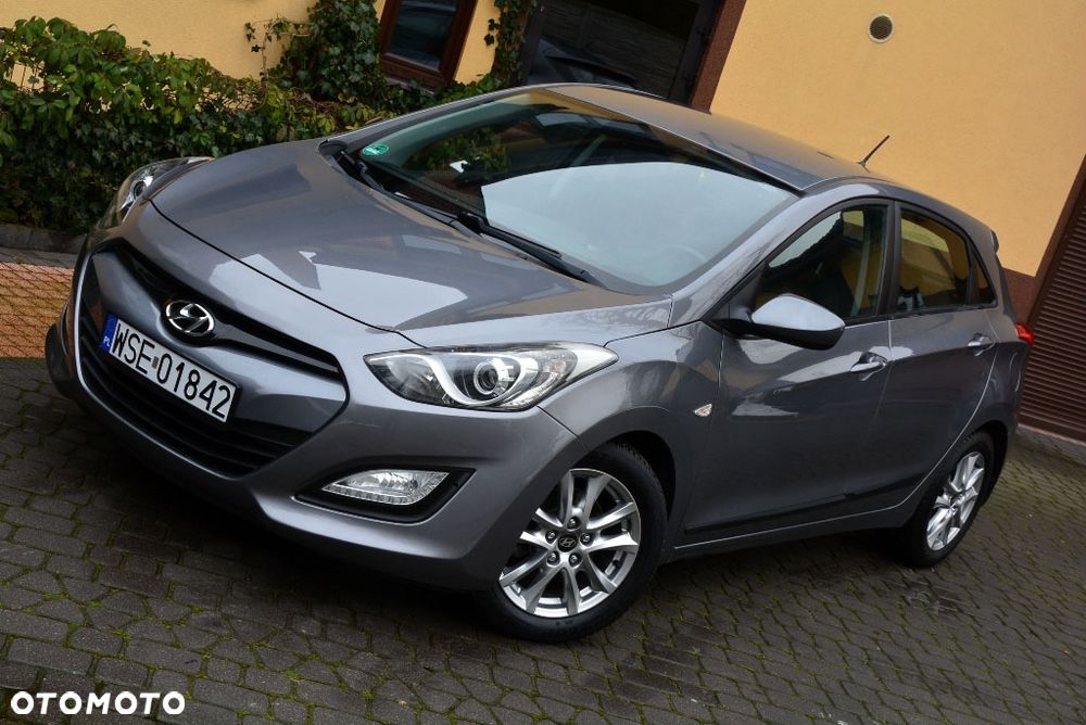 Hyundai i30 1.4 Comfort - 1