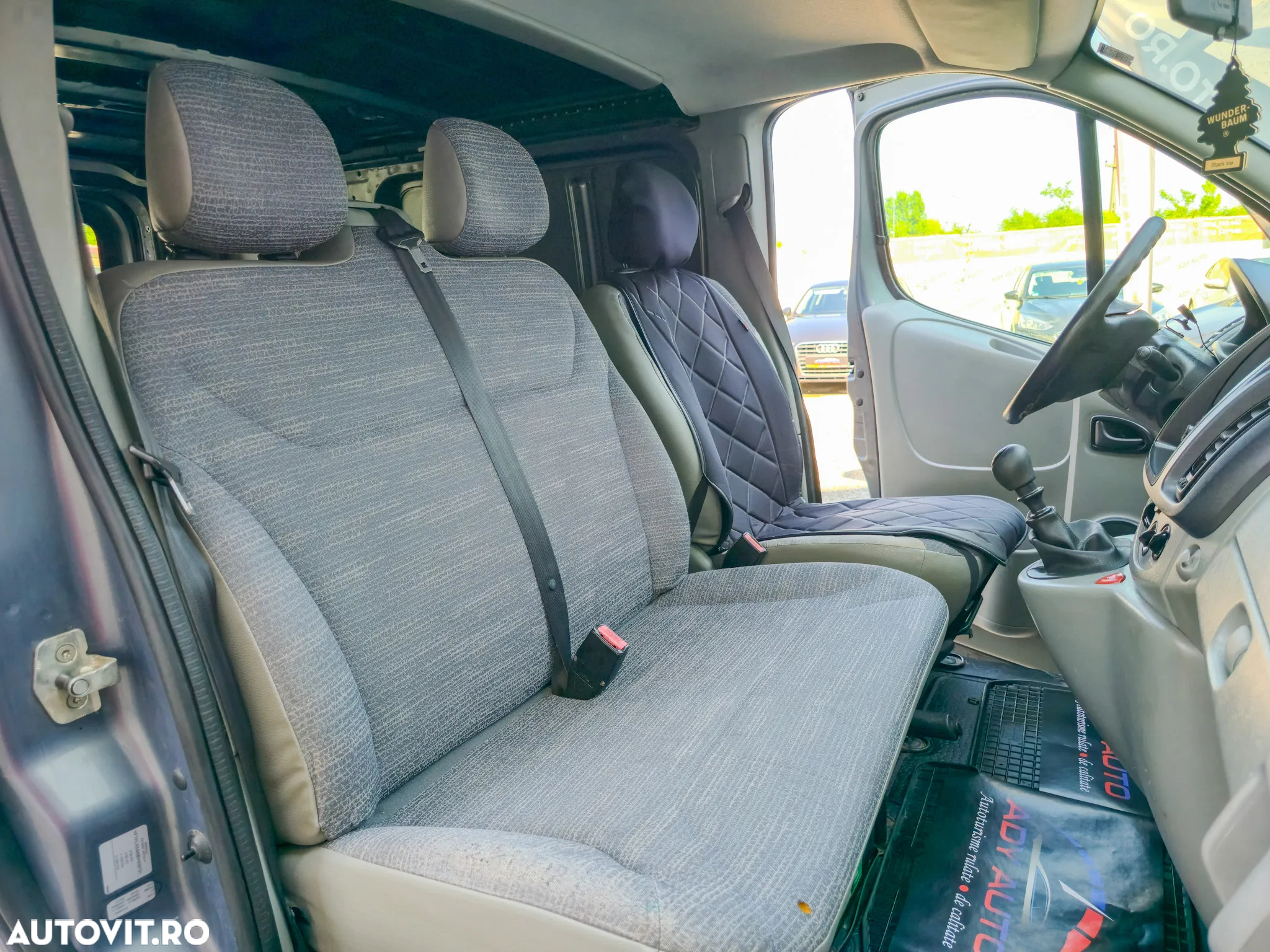 Renault Trafic 2.0 dCi 90 L2H1 - 11