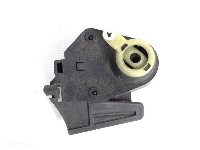 BMW 3 E46  X3 E83  Silniczek Silnik Siłownik Klap Nawiewu Dmuchawy Nagrzewnicy 64116934823 6934823  BEHR B5038BMW 316i 318d 318i 320i 320d 232i 325i 328i 330d 330i 330d - 4