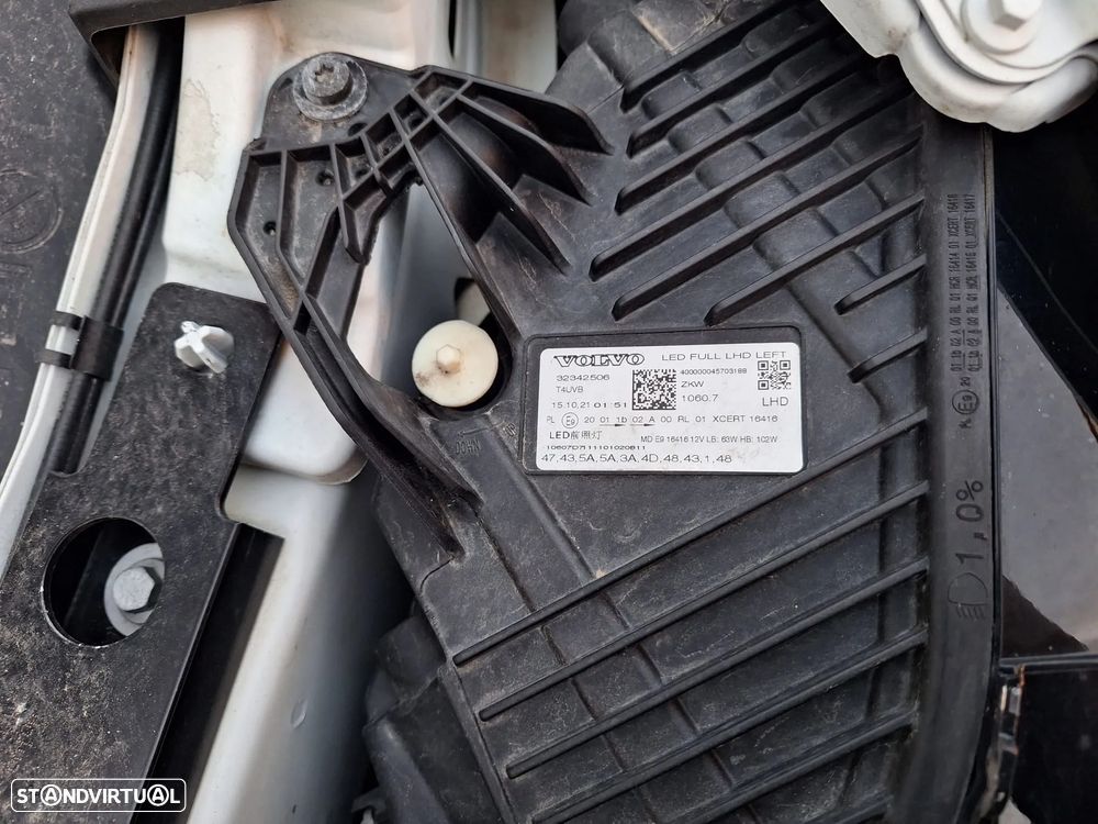 Volvo XC 60 2.0 B5 Inscription AWD - 3