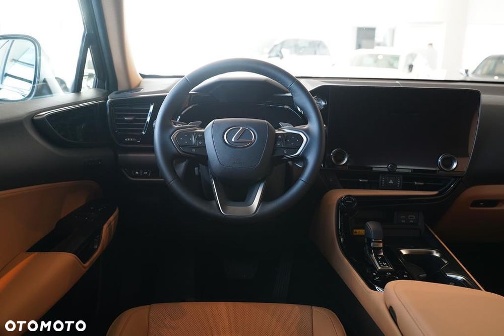 Lexus NX 350h Prestige AWD - 18