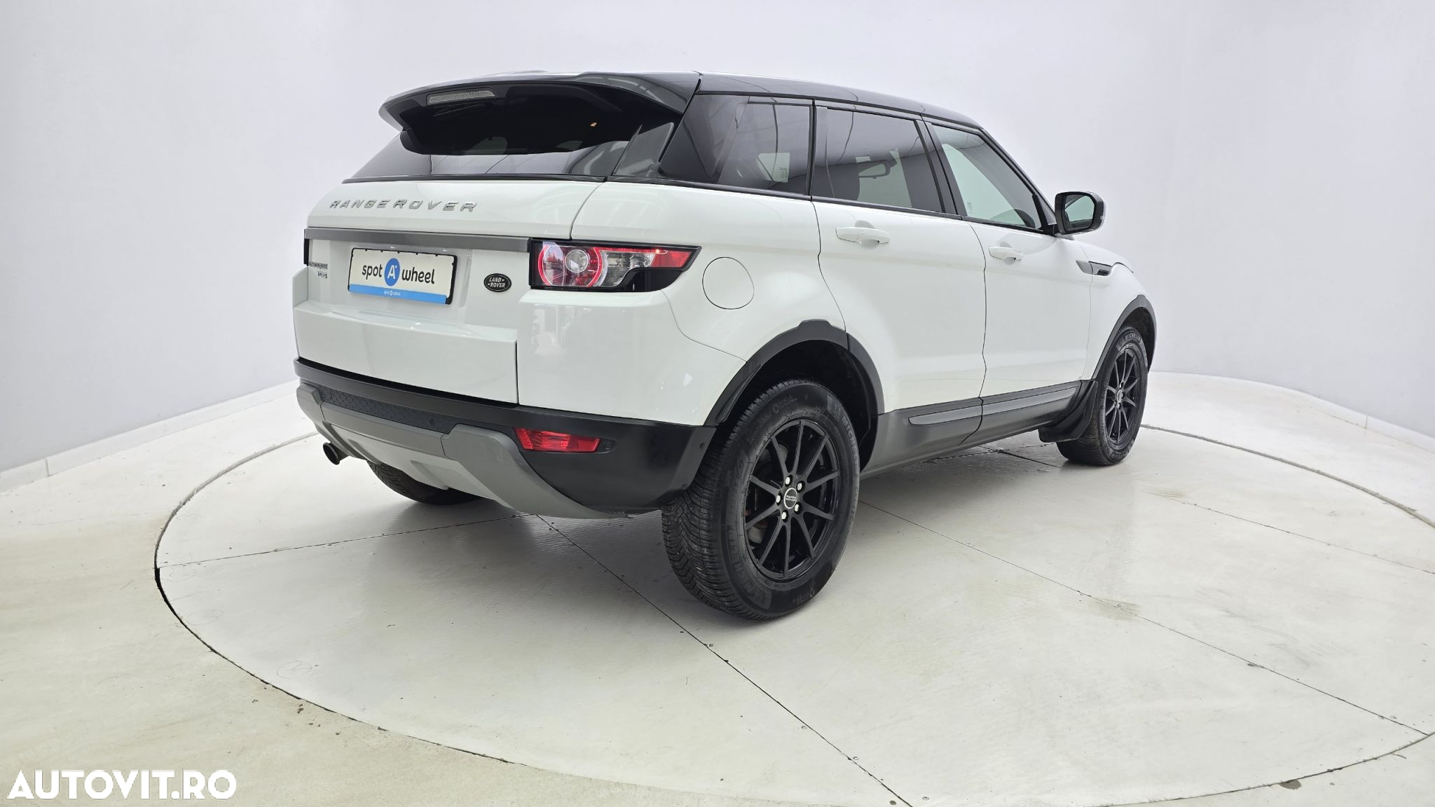 Land Rover Range Rover Evoque - 6