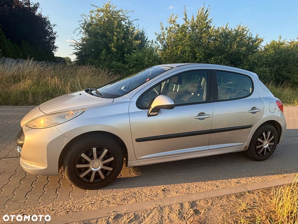 Peugeot 207 1.6 HDi 16V U Move - 4