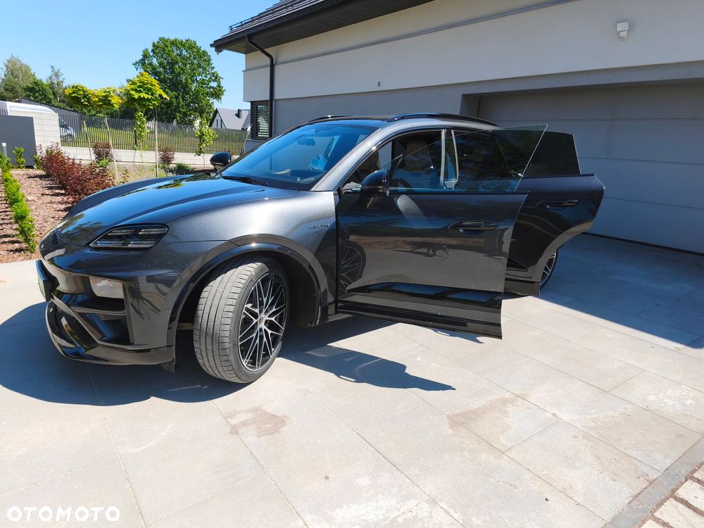 Porsche Macan - 2