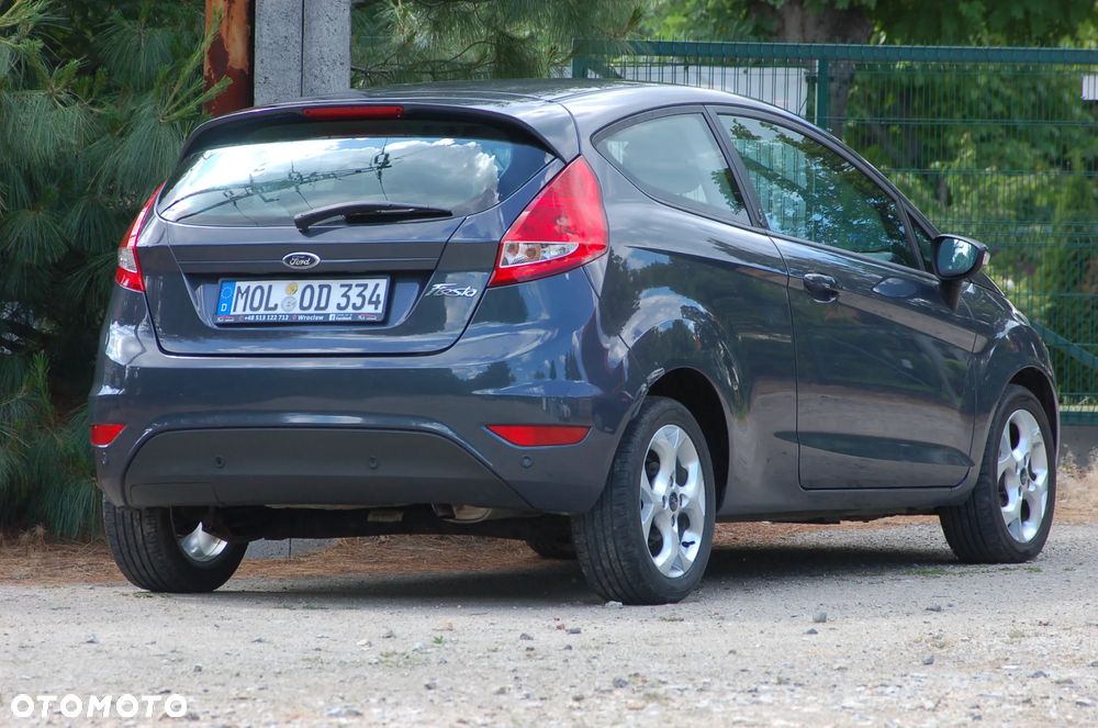 Ford Fiesta 1.25 Champions Edition - 24