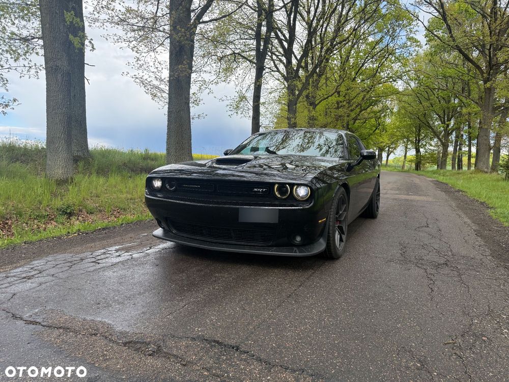 Dodge Challenger - 19