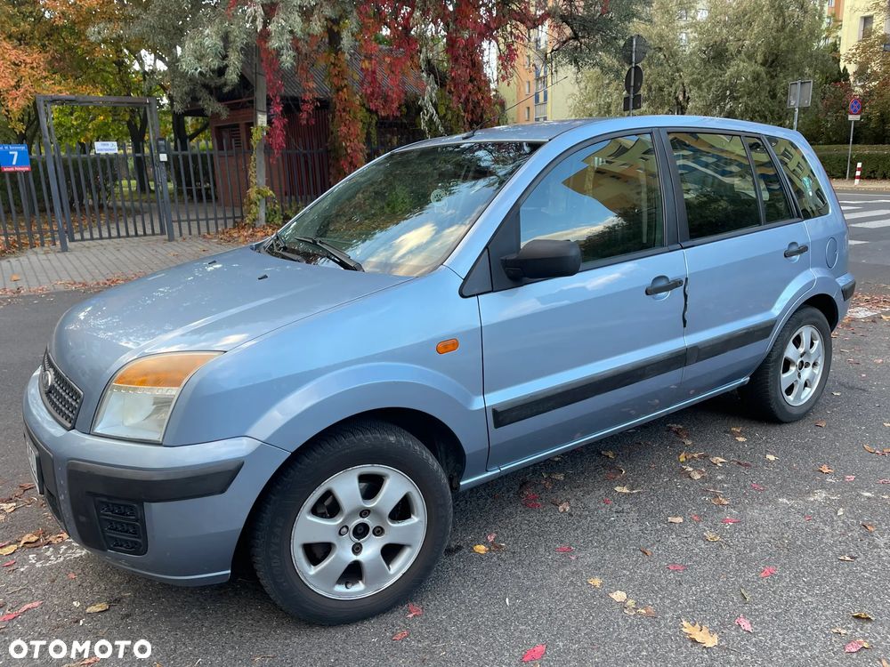 Ford Fusion - 1