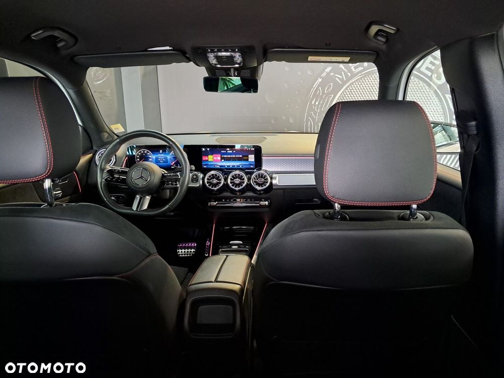 Mercedes-Benz GLB - 29