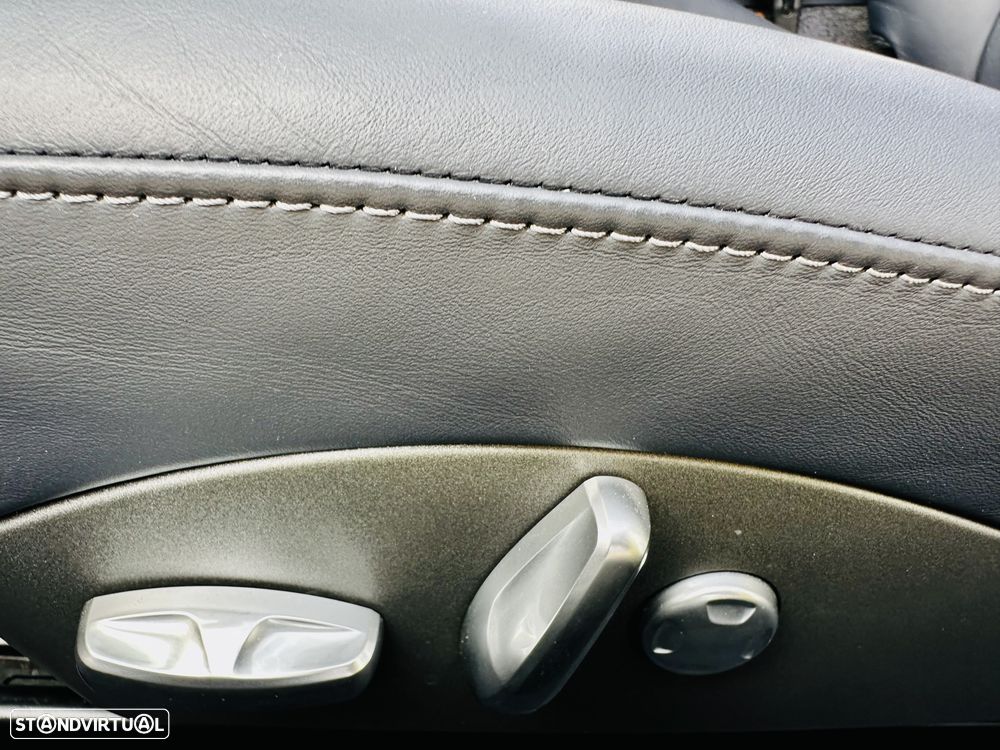 Porsche 911 Série F - 26