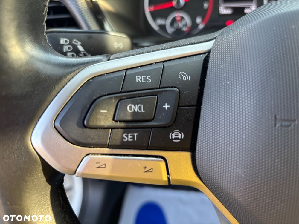 Volkswagen T-Cross 1.0 TSI United - 27