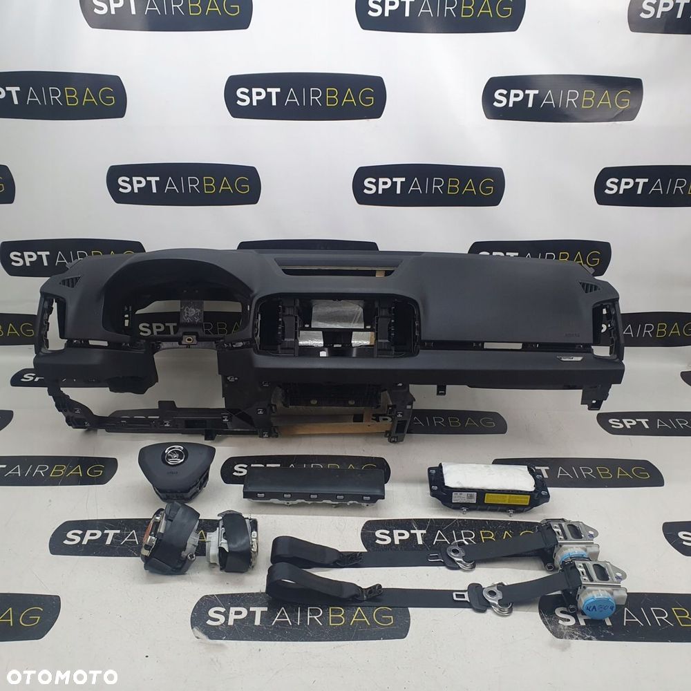 SKODA KAROQ SPORTLINE PRZED LIFTEM DESKA ROZDZIELCZA KONSOLA KOKPIT PULPIT PODUSZKI AIRBAG AIR BAG PASY KIT SET - 1