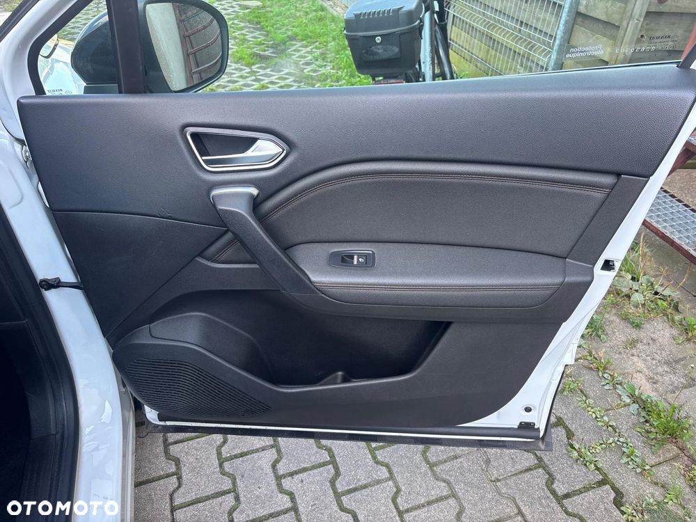Renault Captur - 21