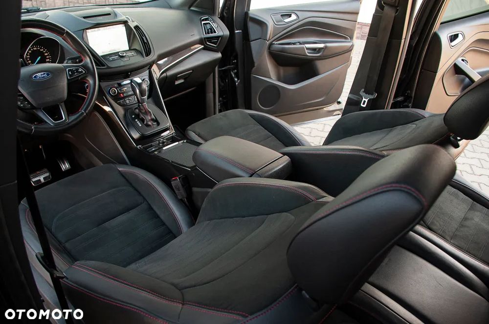 Ford Kuga 2.0 TDCi 4x4 ST-Line - 22