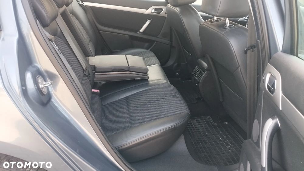 Peugeot 407 2.0 HDi Premium - 23