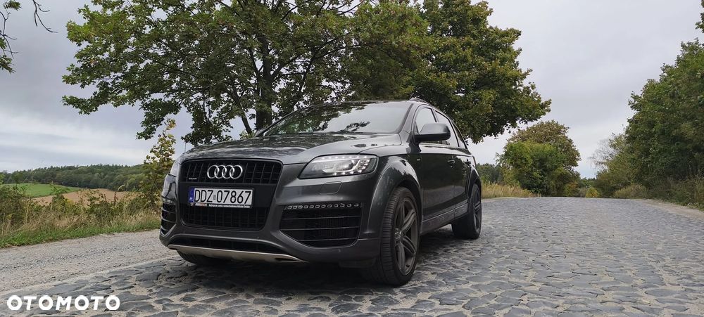 Audi Q7 - 1