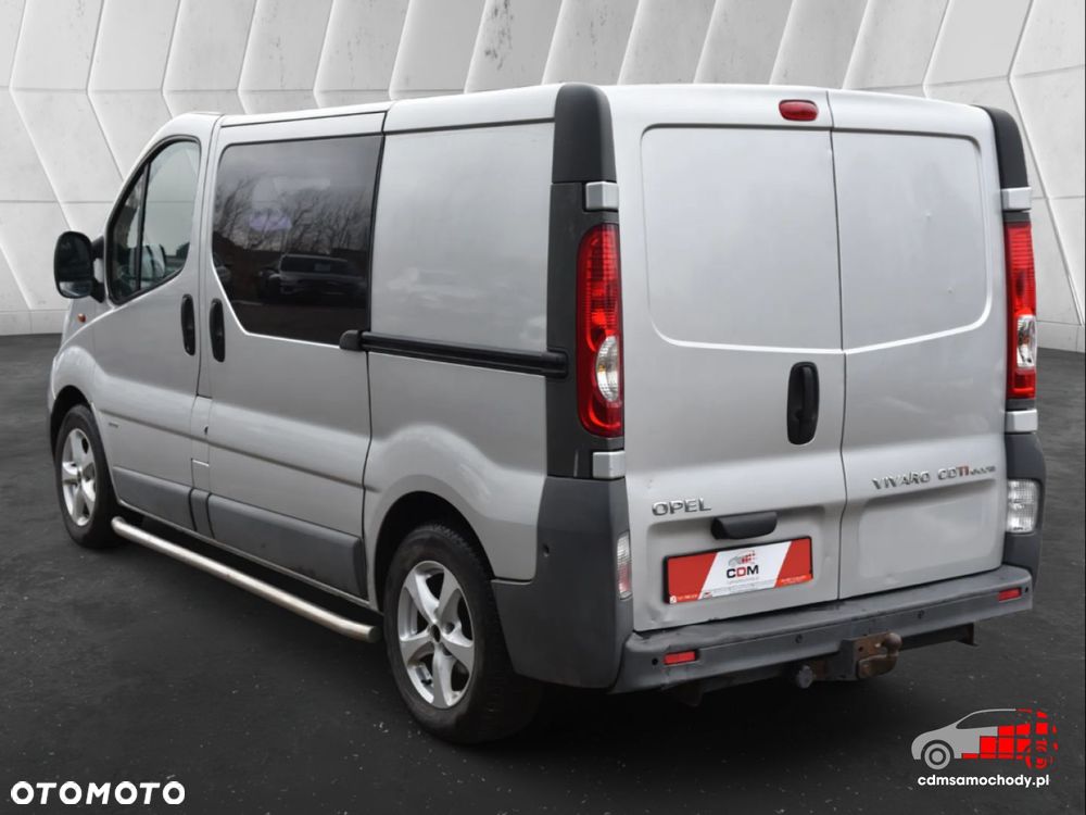 Opel Vivaro - 8