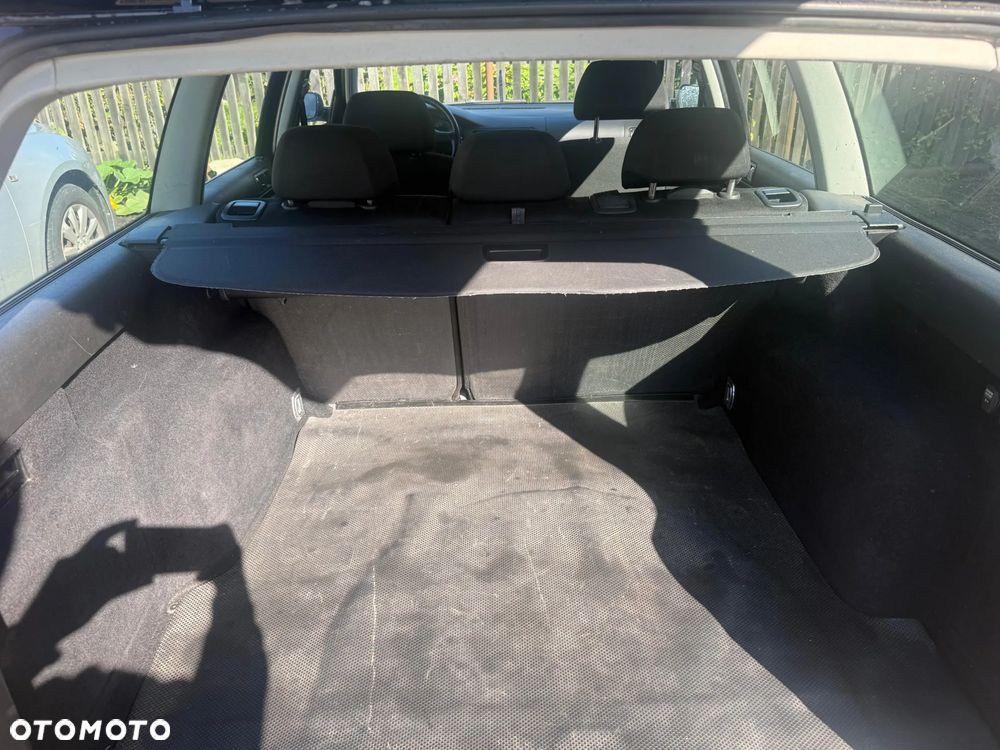 Volkswagen Passat 1.9 TDI Basis - 10