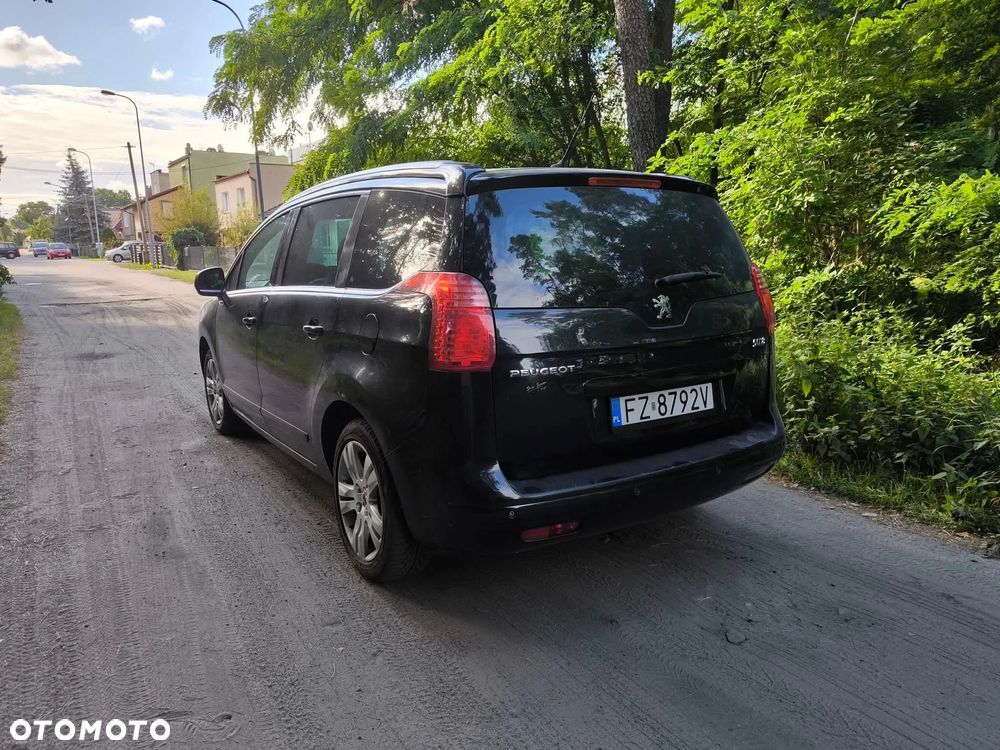 Peugeot 5008 2.0 HDi Allure 7os - 4