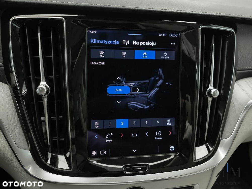 Volvo V60 Cross Country B4 D AWD Geartronic - 25