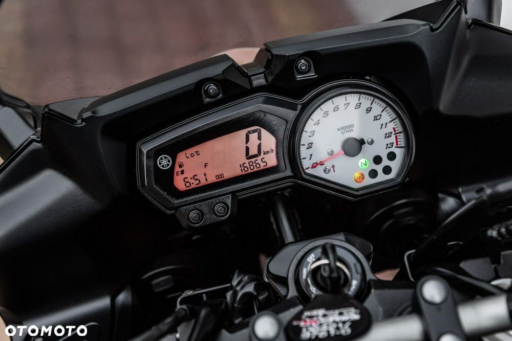 Yamaha FZ - 9