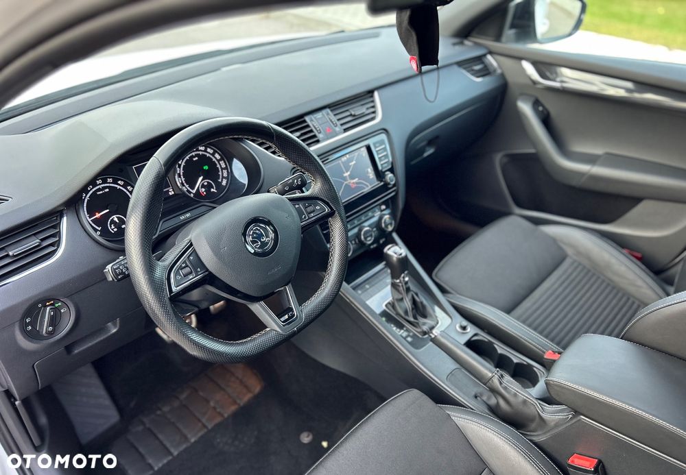 Skoda Octavia 2.0 TDI RS DSG - 13