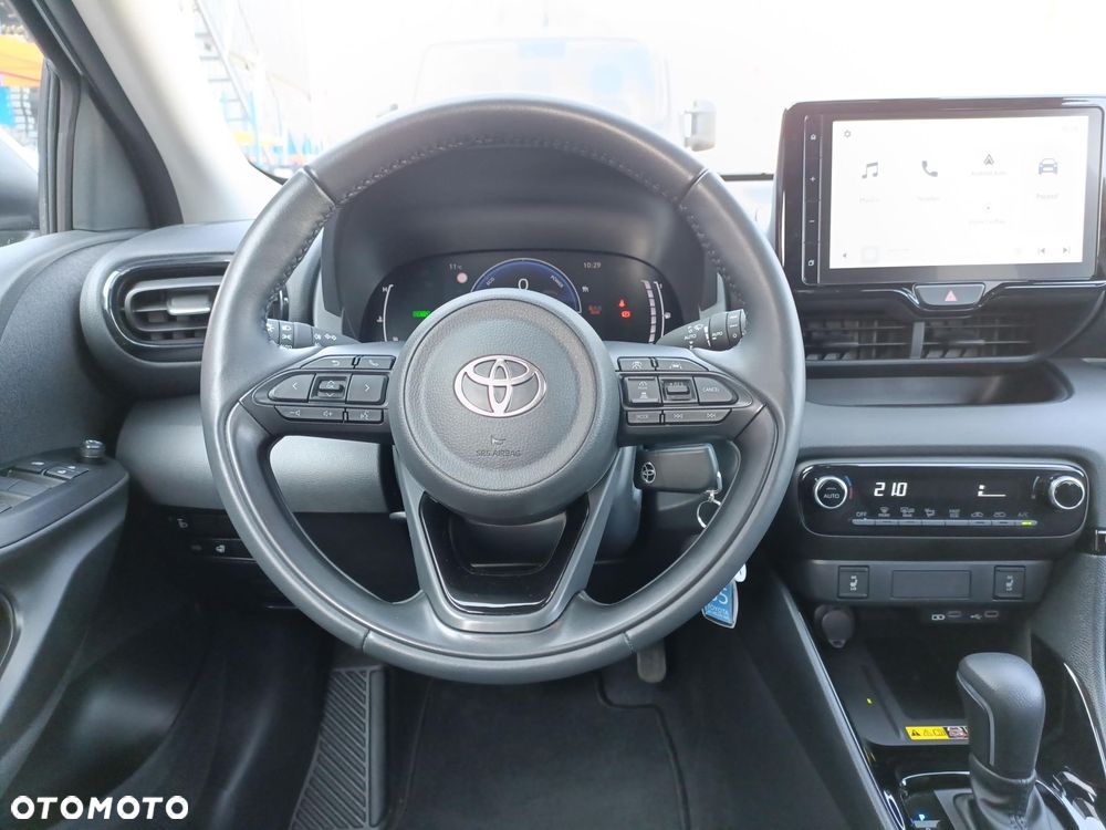 Toyota Yaris Hybrid 1.5 Style - 13