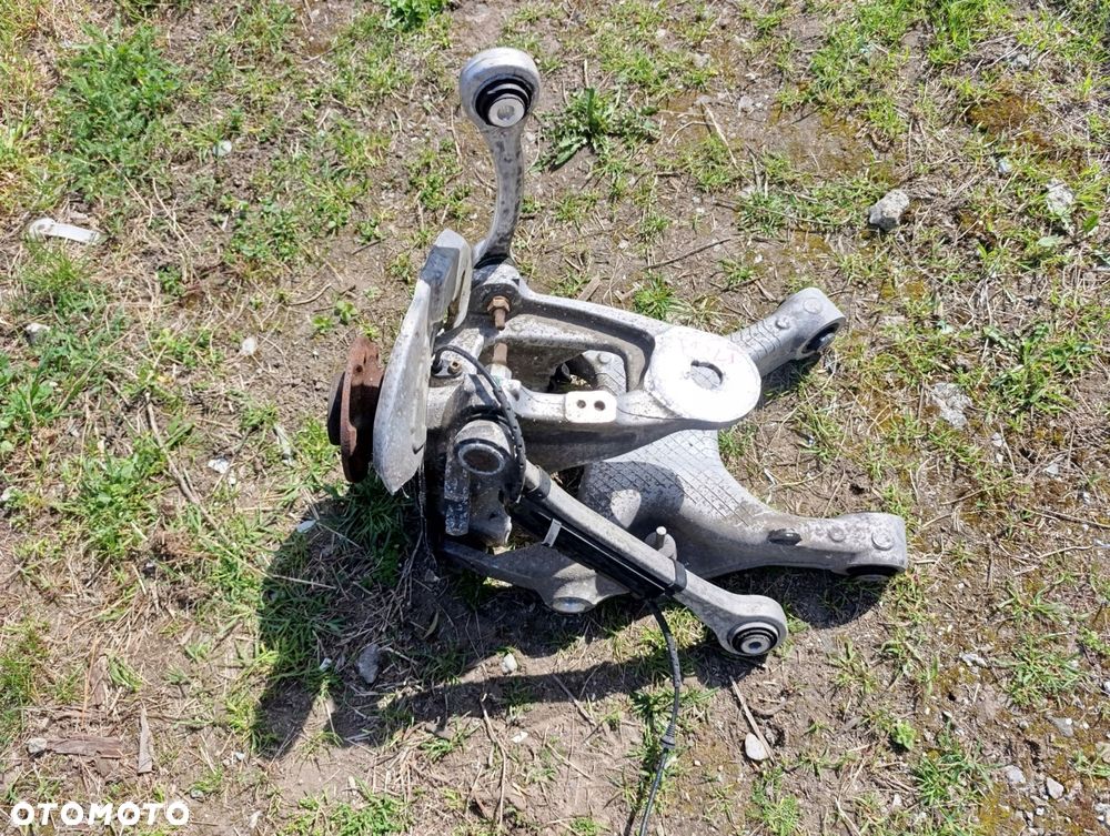 bmw f15 lewa tylna zwrotnica wahacz komplet