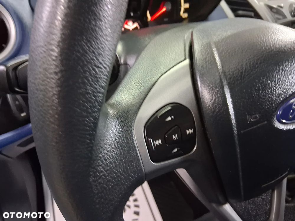 Ford Fiesta 1.25 Trend - 32