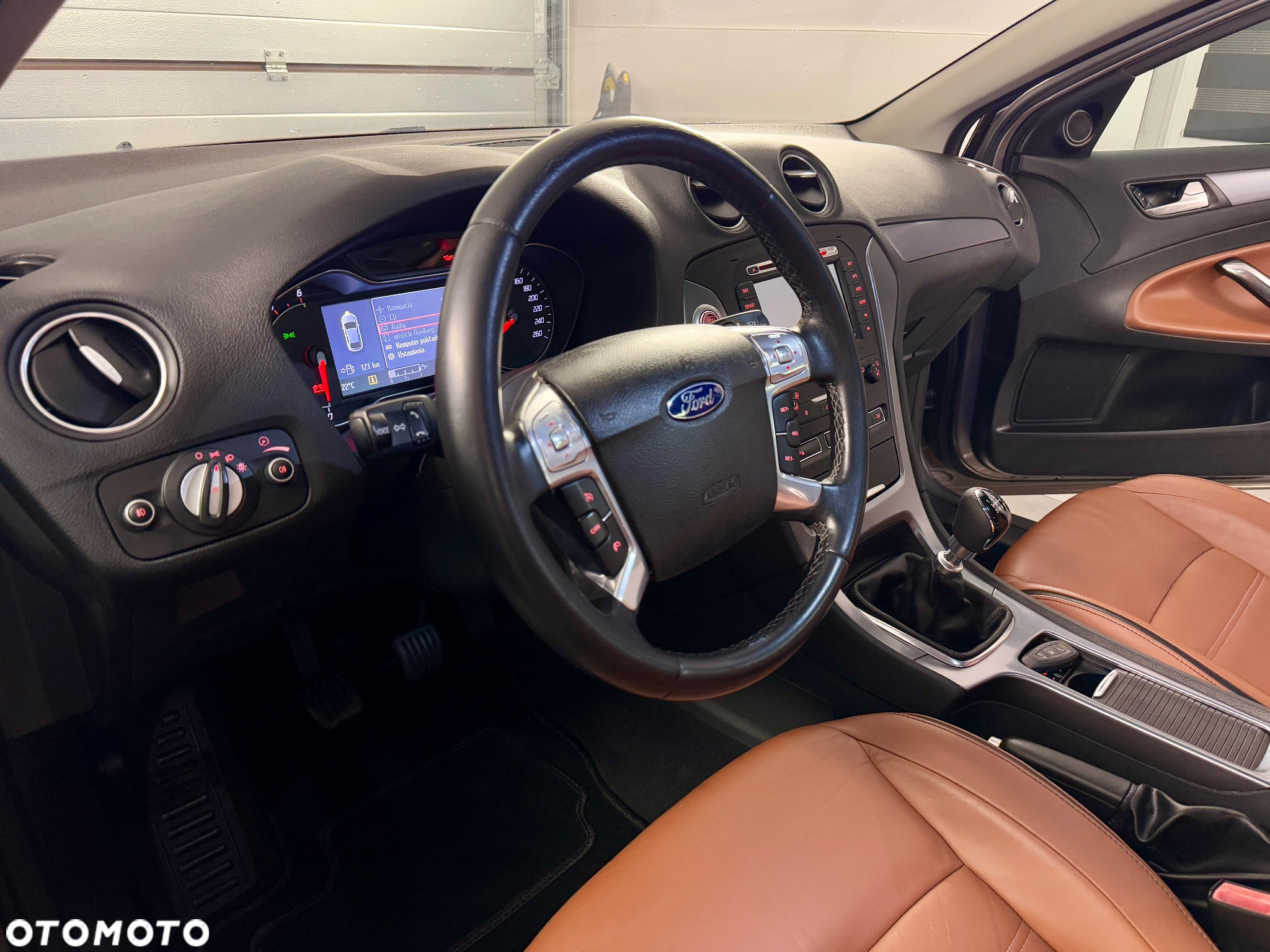 Ford Mondeo 2.2 TDCi Titanium - 23