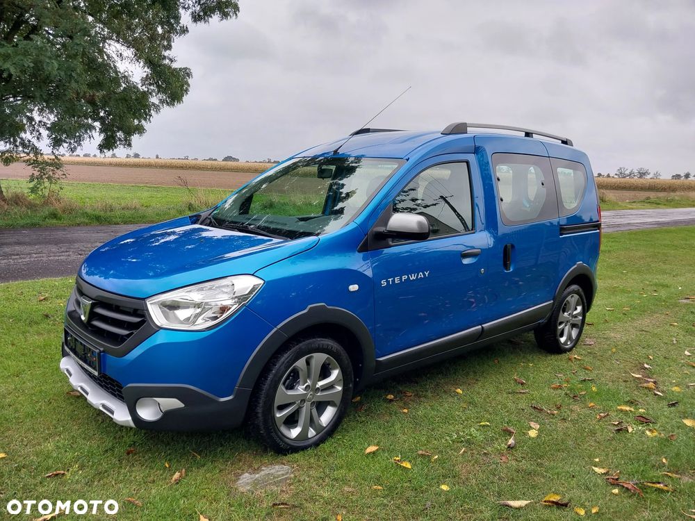 Dacia Dokker TCe 115 Stepway Celebration - 11
