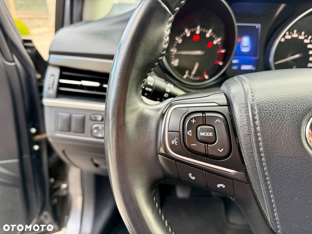 Toyota Avensis Touring Sports 1.8 Edition S+ - 19