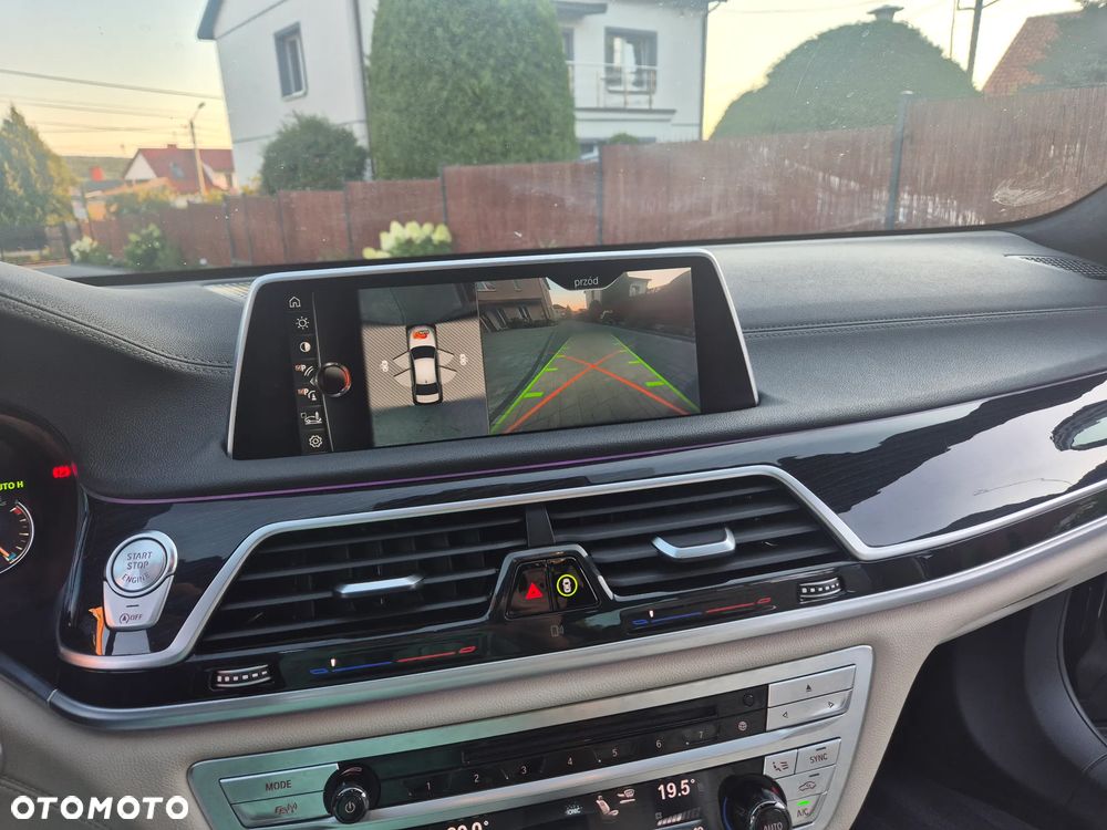 BMW Seria 7 730d xDrive - 16