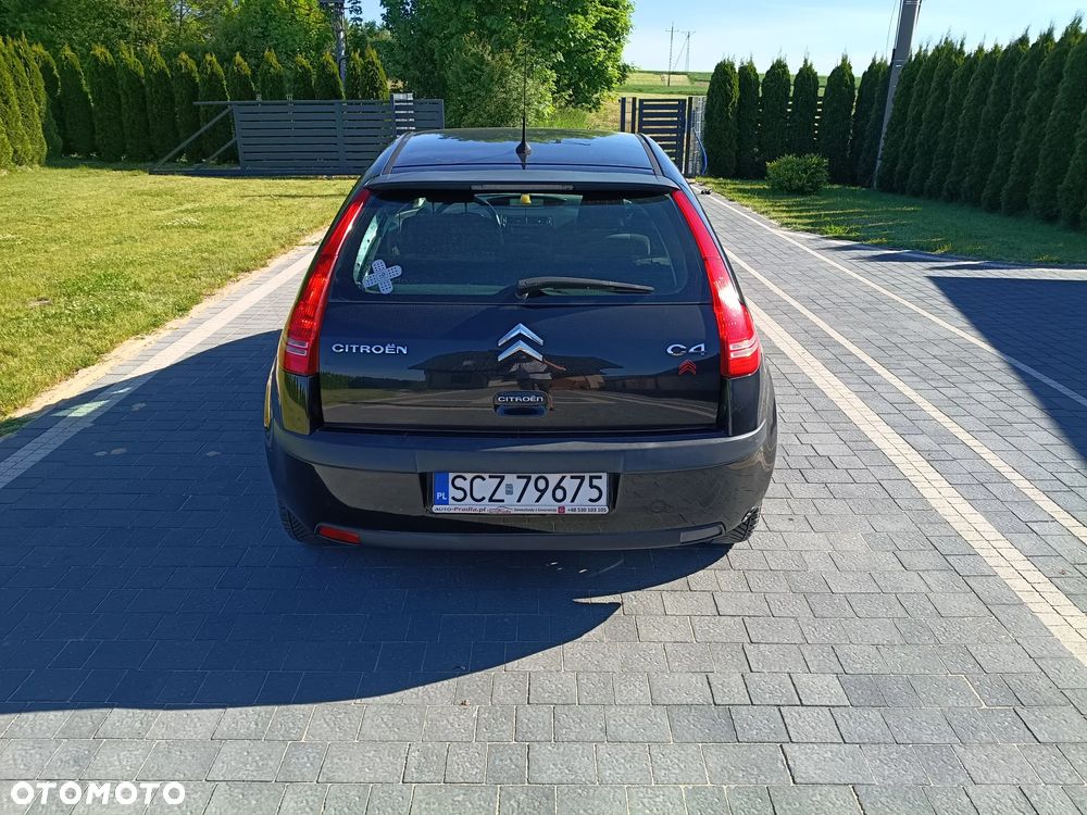 Citroën C4 1.6 16V Confort - 5