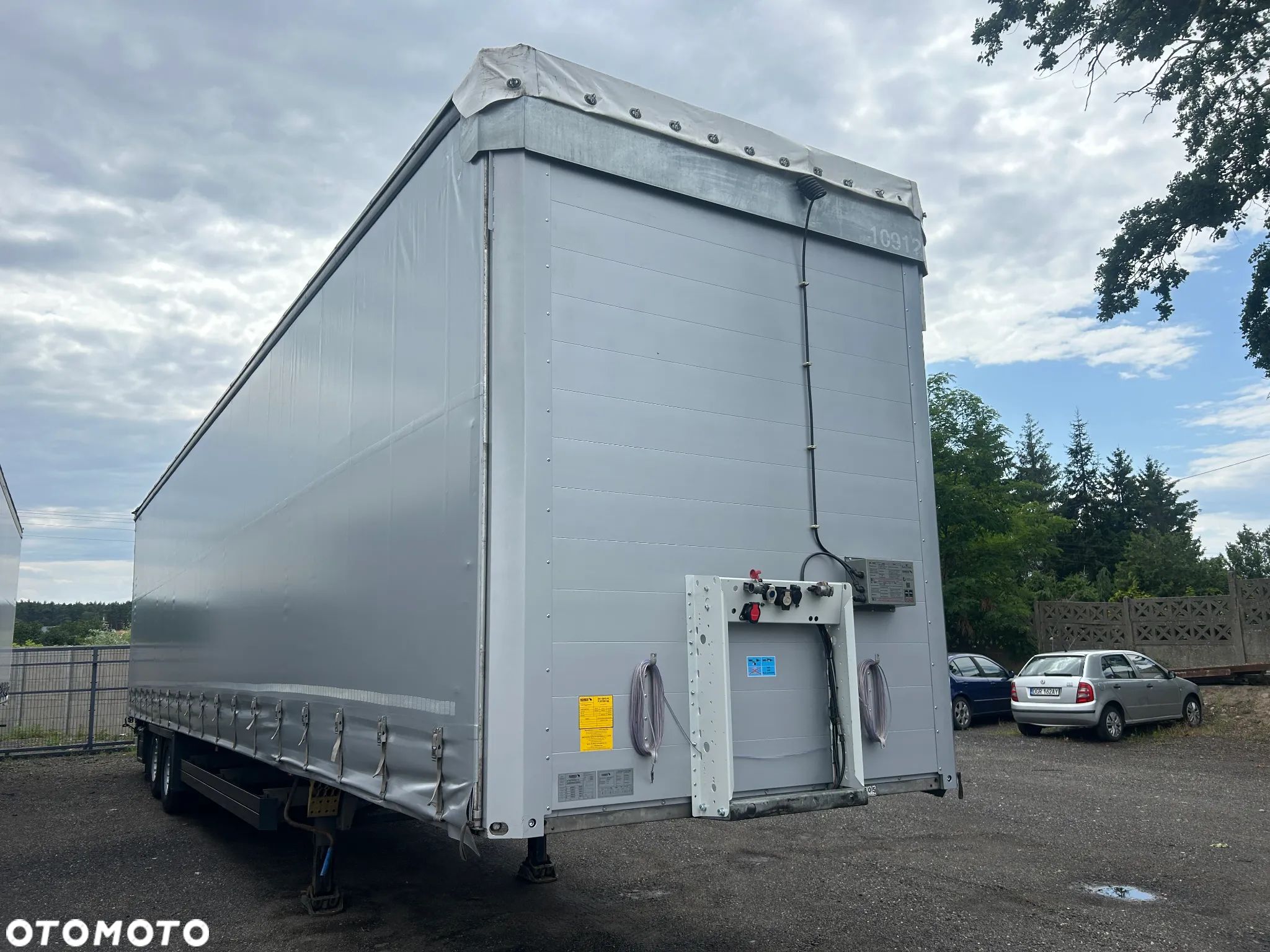 Schmitz Cargobull Mega 2 osie - 1