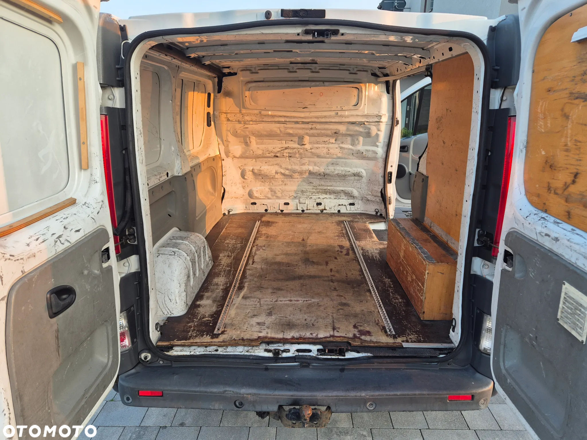 Renault TRAFIC - 16