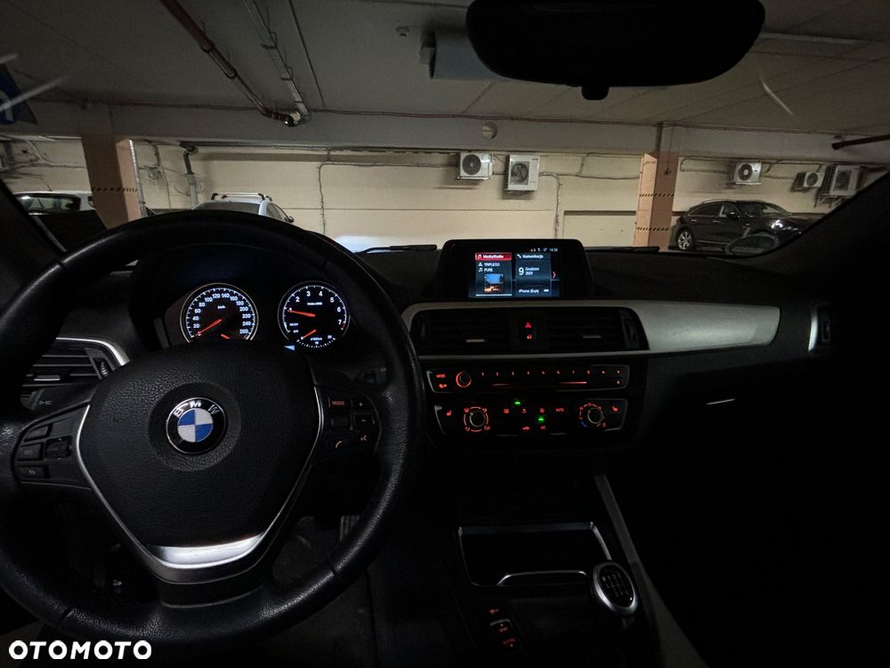BMW Seria 1 118i Sport Line - 18