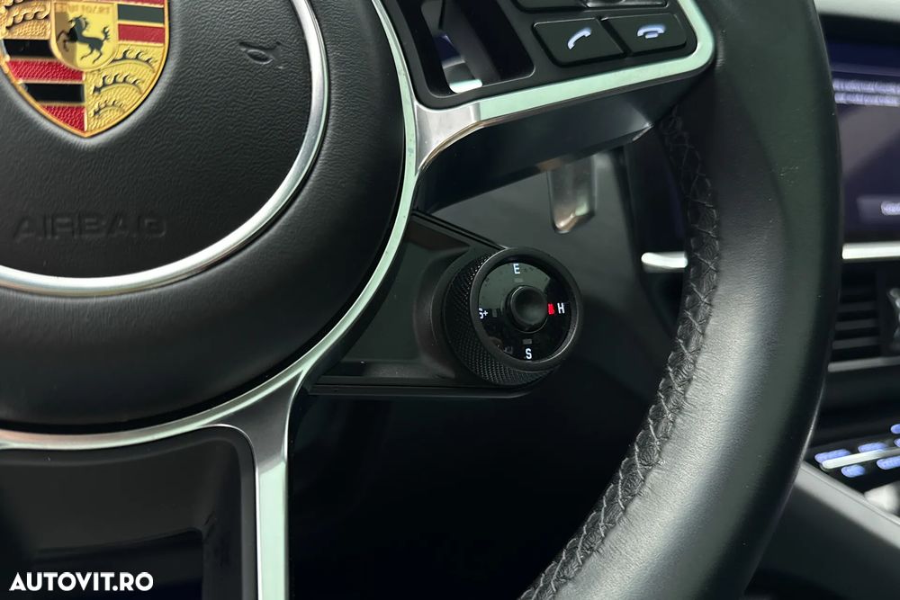 Porsche Cayenne Coupe E-Hybrid Tiptronic S Platinum Edition - 34