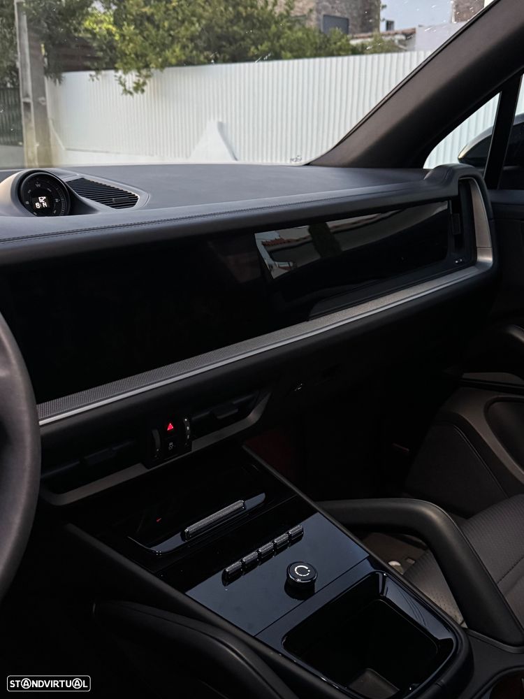 Porsche Cayenne E-Hybrid - 15