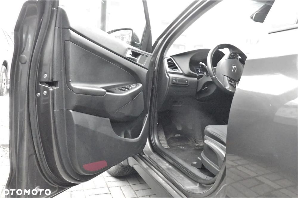 Hyundai Tucson 1.6 GDI BlueDrive Classic 2WD - 8