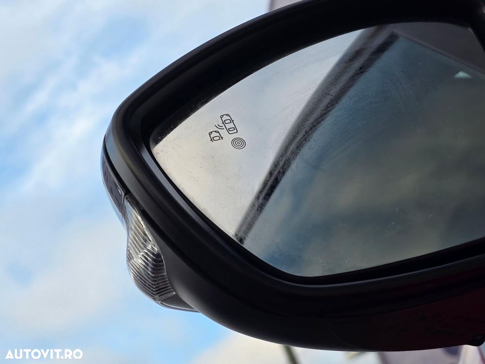 Citroën C3 1.2 PureTech S&S EAT6 Shine - 9