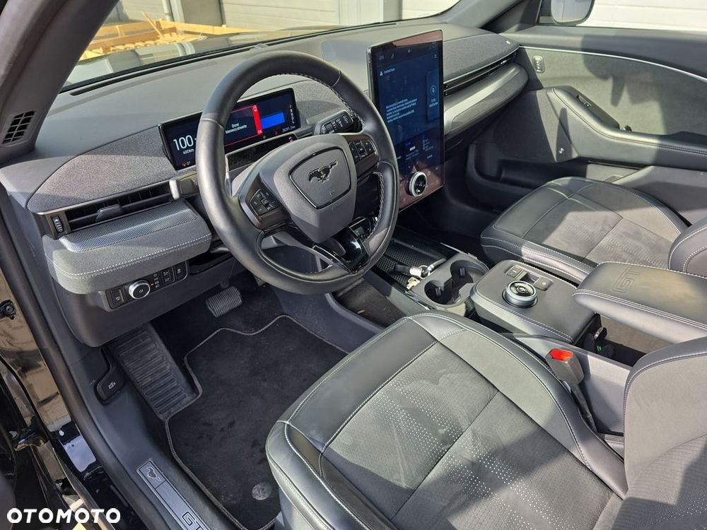 Ford Mustang Mach-E 91 kWh AWD GT - 17