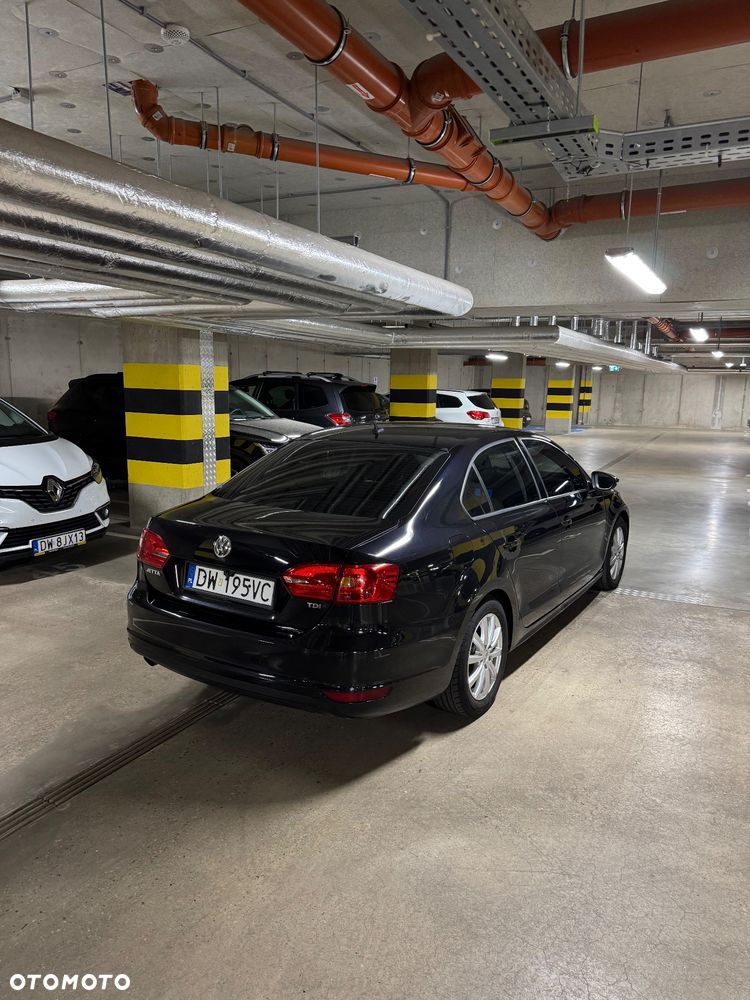 Volkswagen Jetta 1.6 TDI Trendline CityLine - 5