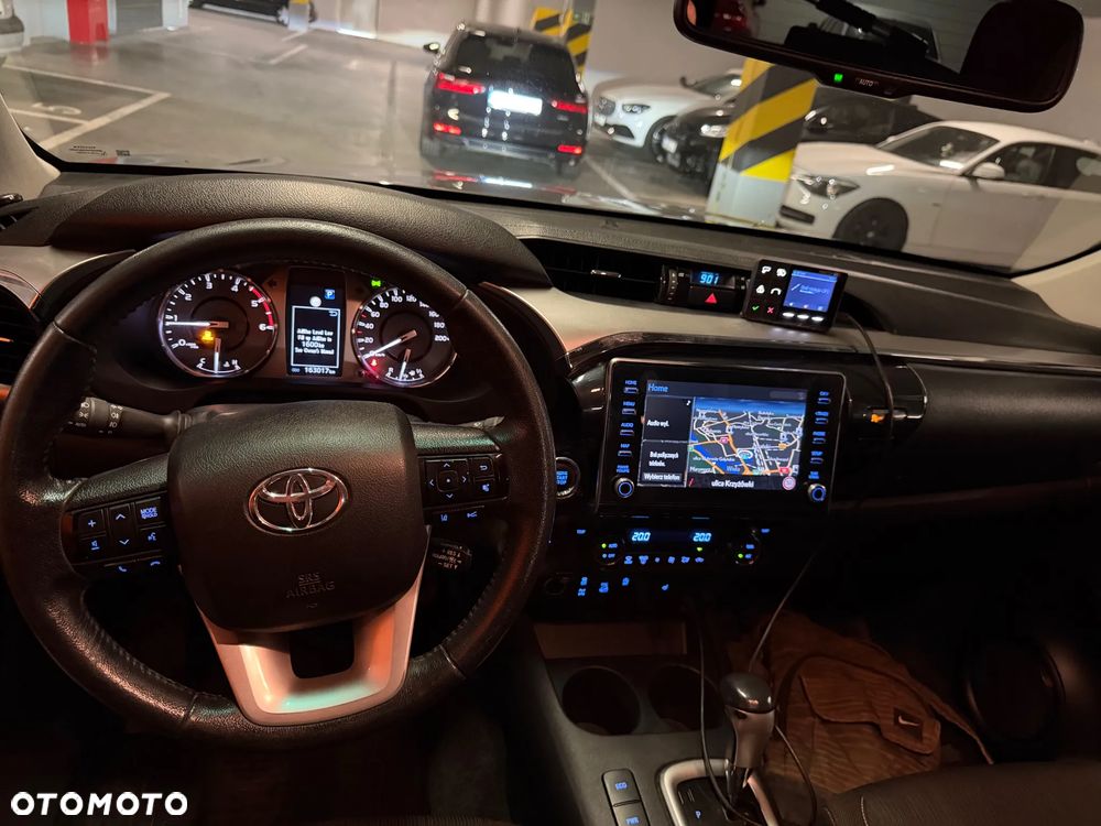 Toyota Hilux 2.8 D-4D Double Cab SR5+ 4x4 - 9