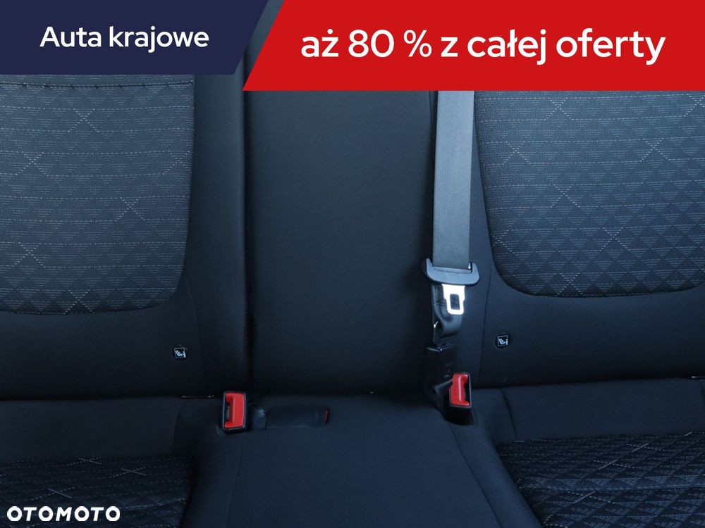 Kia Rio - 12