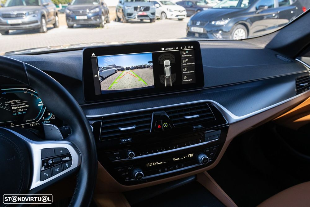 BMW 530 e Pack Desportivo M - 20