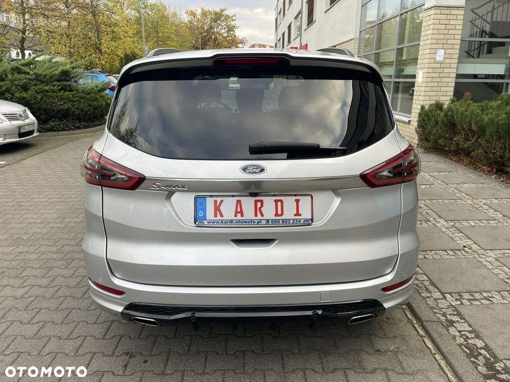 Ford S-Max - 8