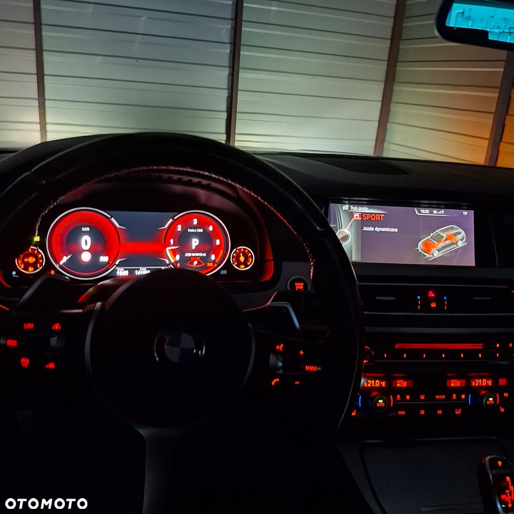 BMW Seria 5 M550d xDrive Sport-Aut - 12