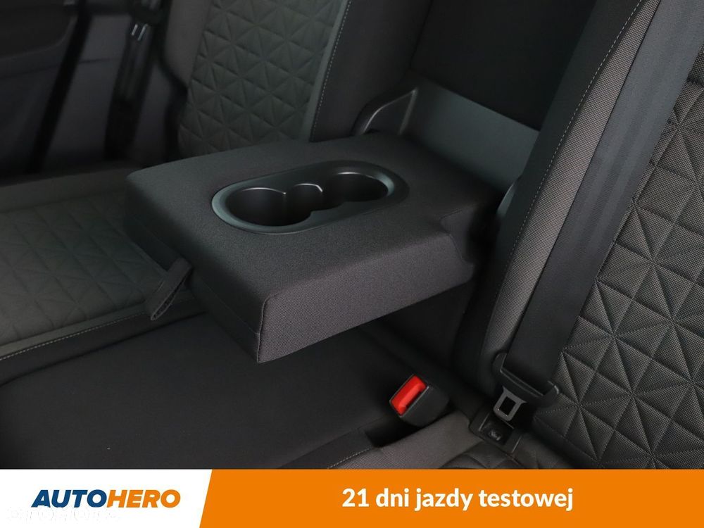 Volkswagen Tiguan - 36