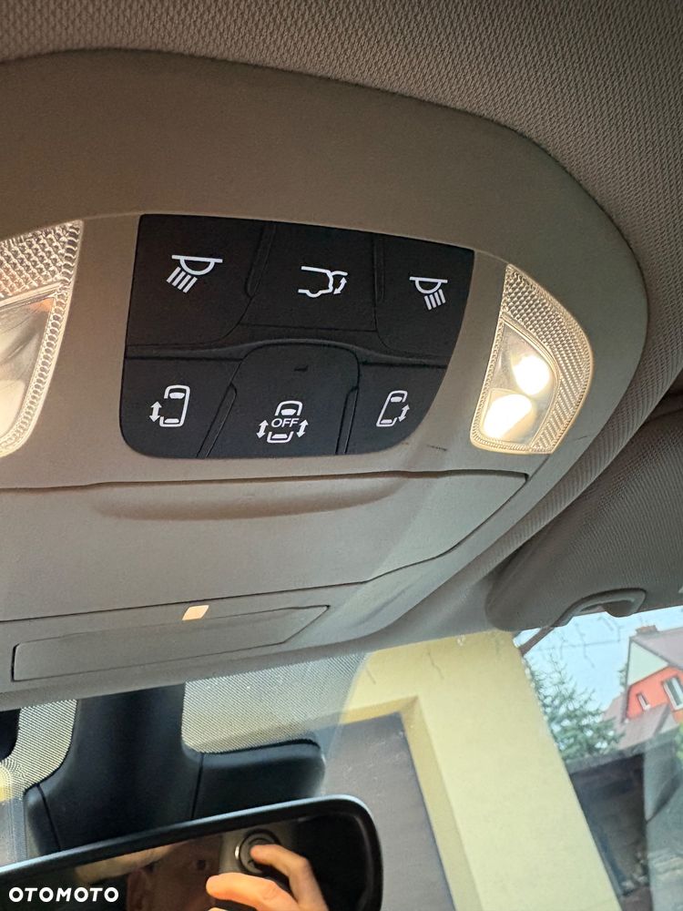 Chrysler Pacifica - 19