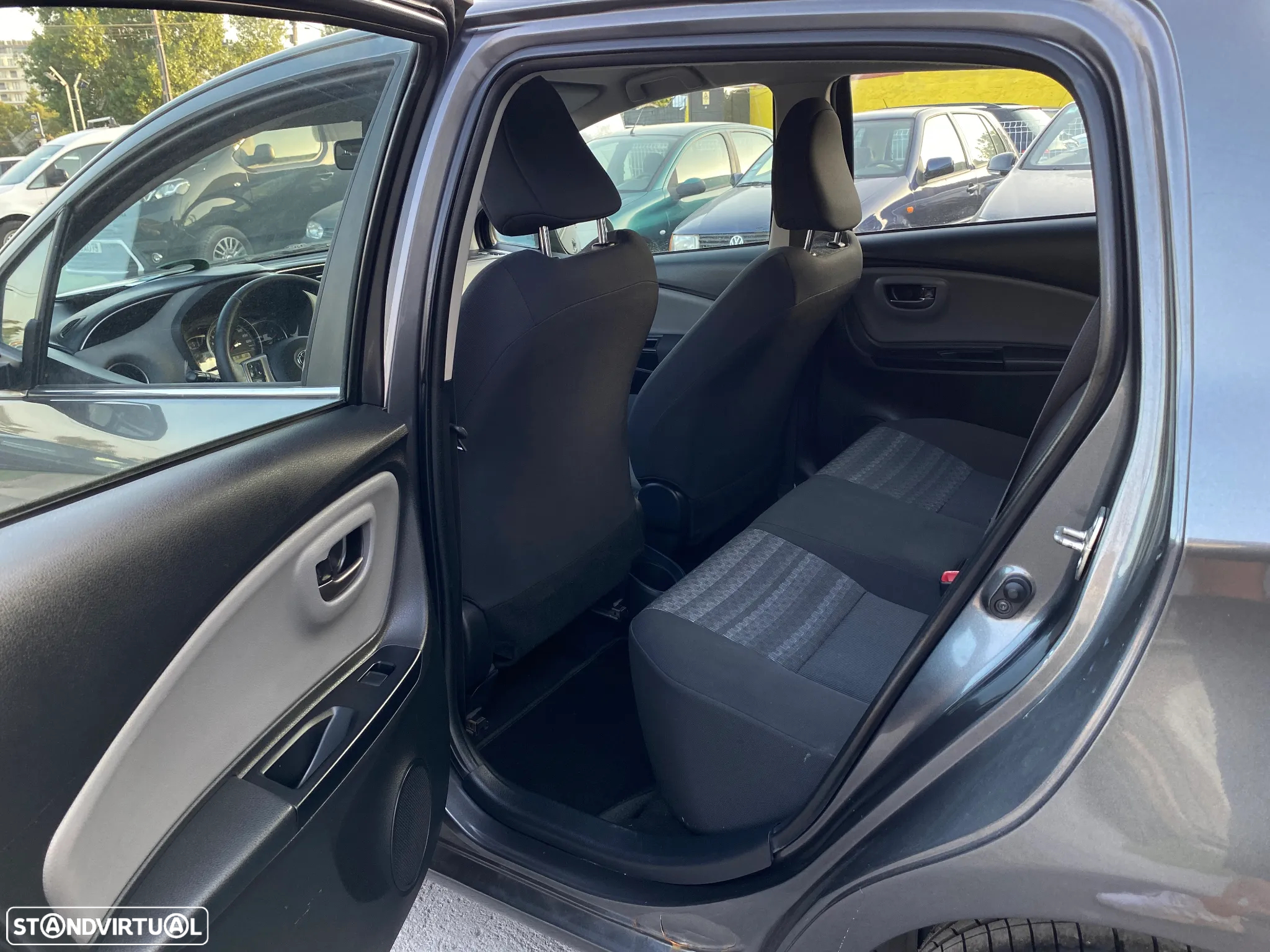 Toyota Yaris 1.0 VVT-i ACtive+AC - 17